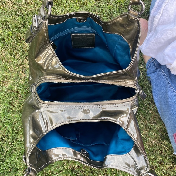 Coach purse - Picture 6 of 9